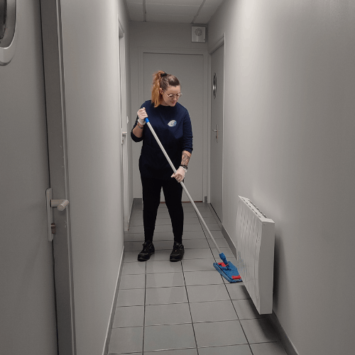 CNH - Société de nettoyage de locaux professionnels tertiaire